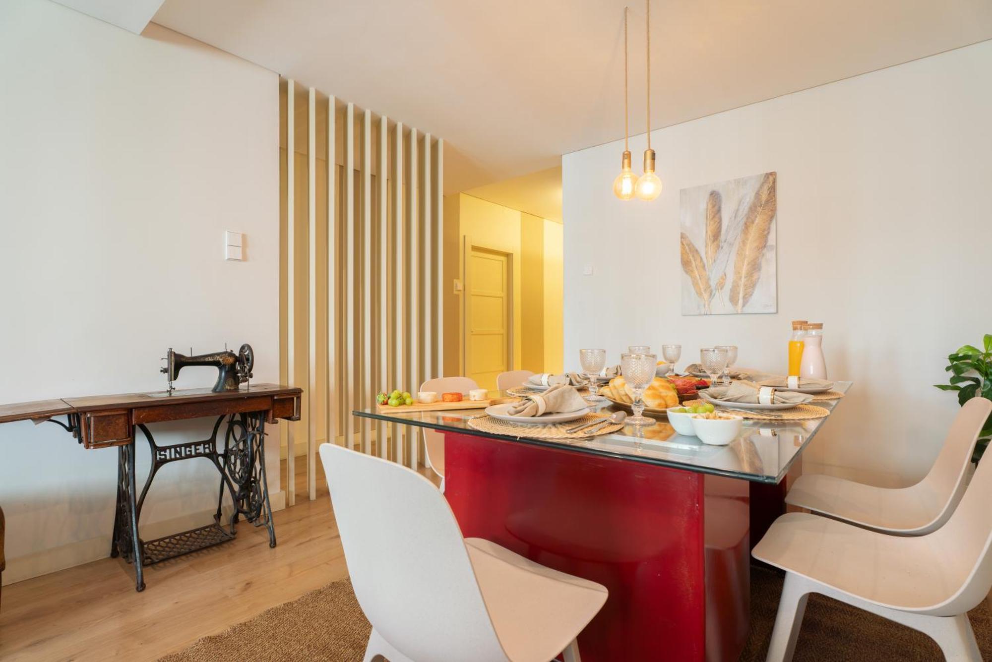 Apartament Host Wise - Colorful Bright Flat With Balcony *