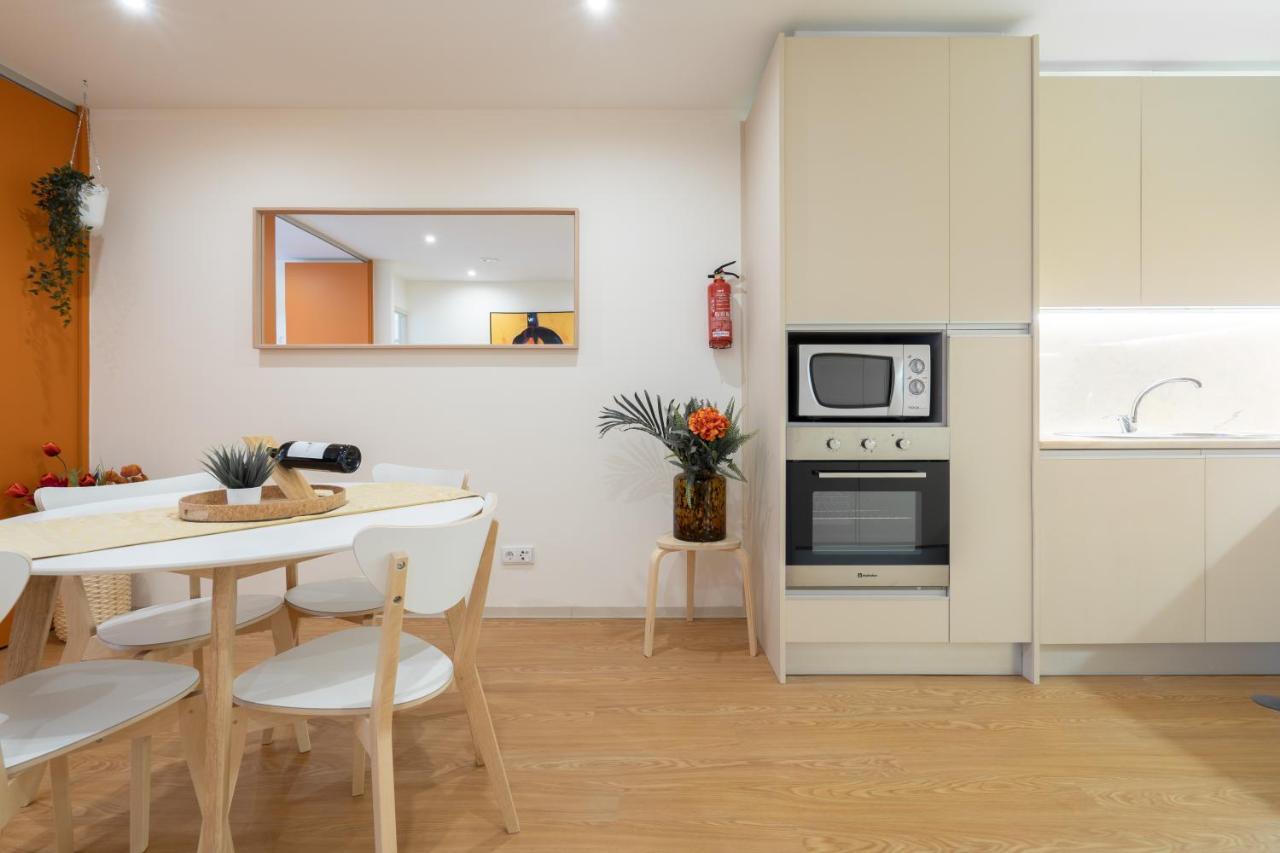 Appartement Host Wise - Colorful Bright Flat With Balcony Oporto