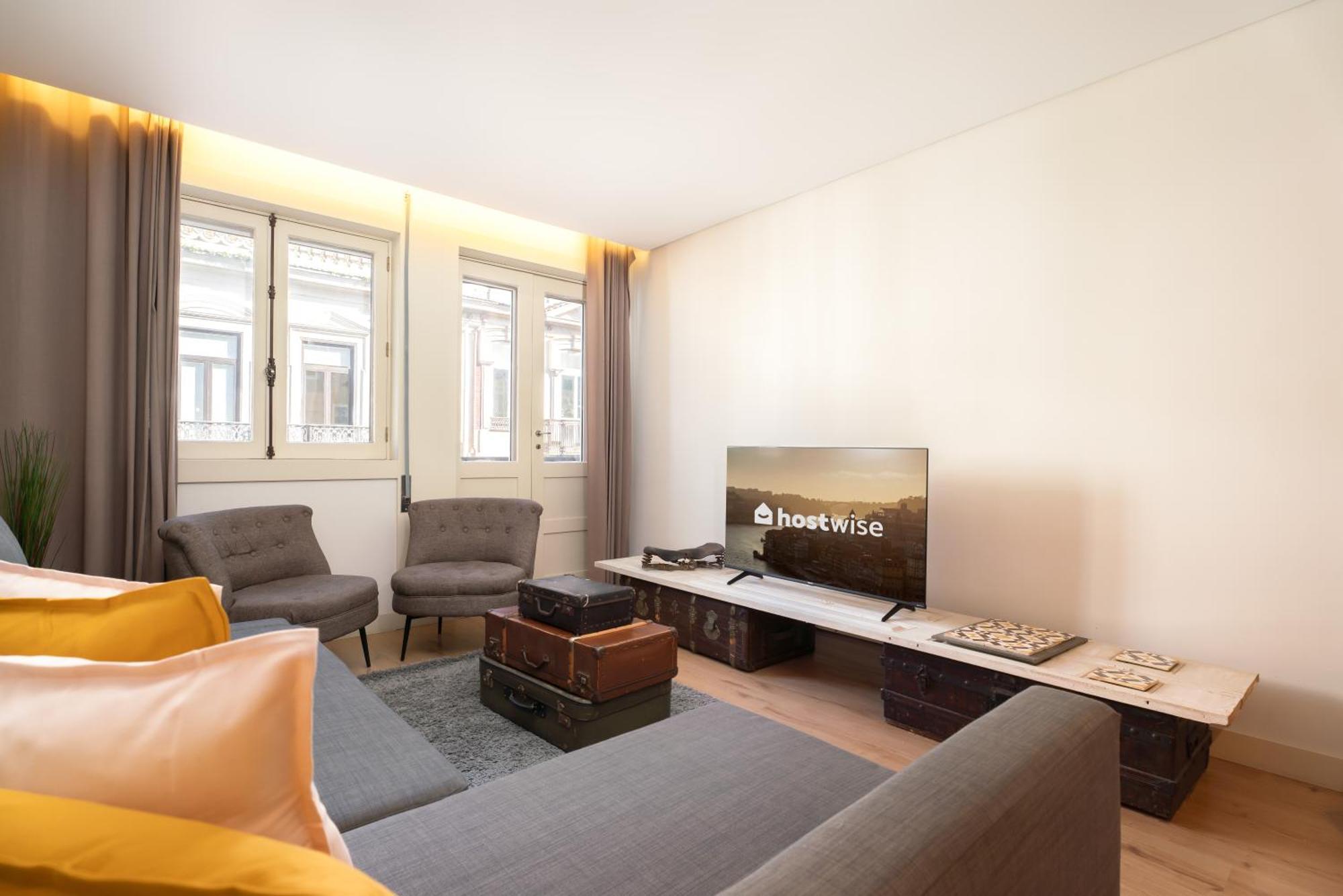 Host Wise - Colorful Bright Flat With Balcony Apartment Porto