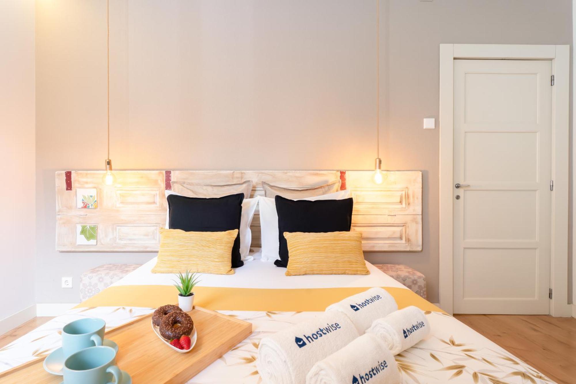 Host Wise - Colorful Bright Flat With Balcony Appartement Oporto