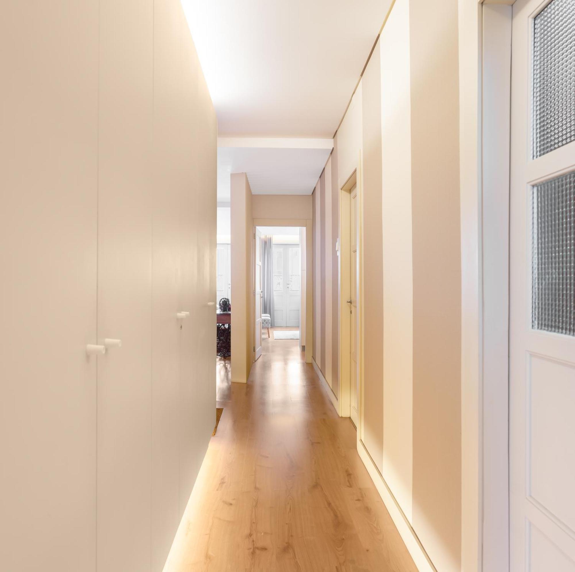 Host Wise - Colorful Bright Flat With Balcony Oporto