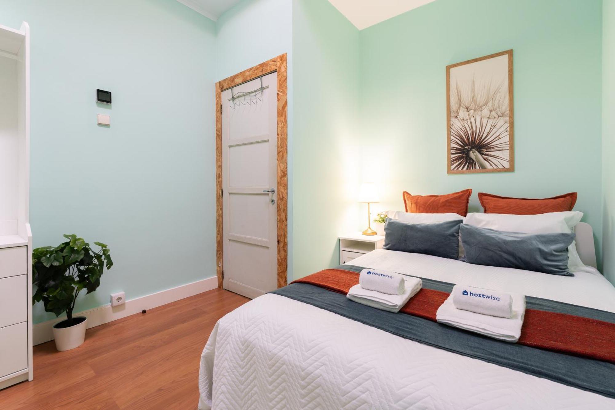 Host Wise - Colorful Bright Flat With Balcony Appartement Oporto