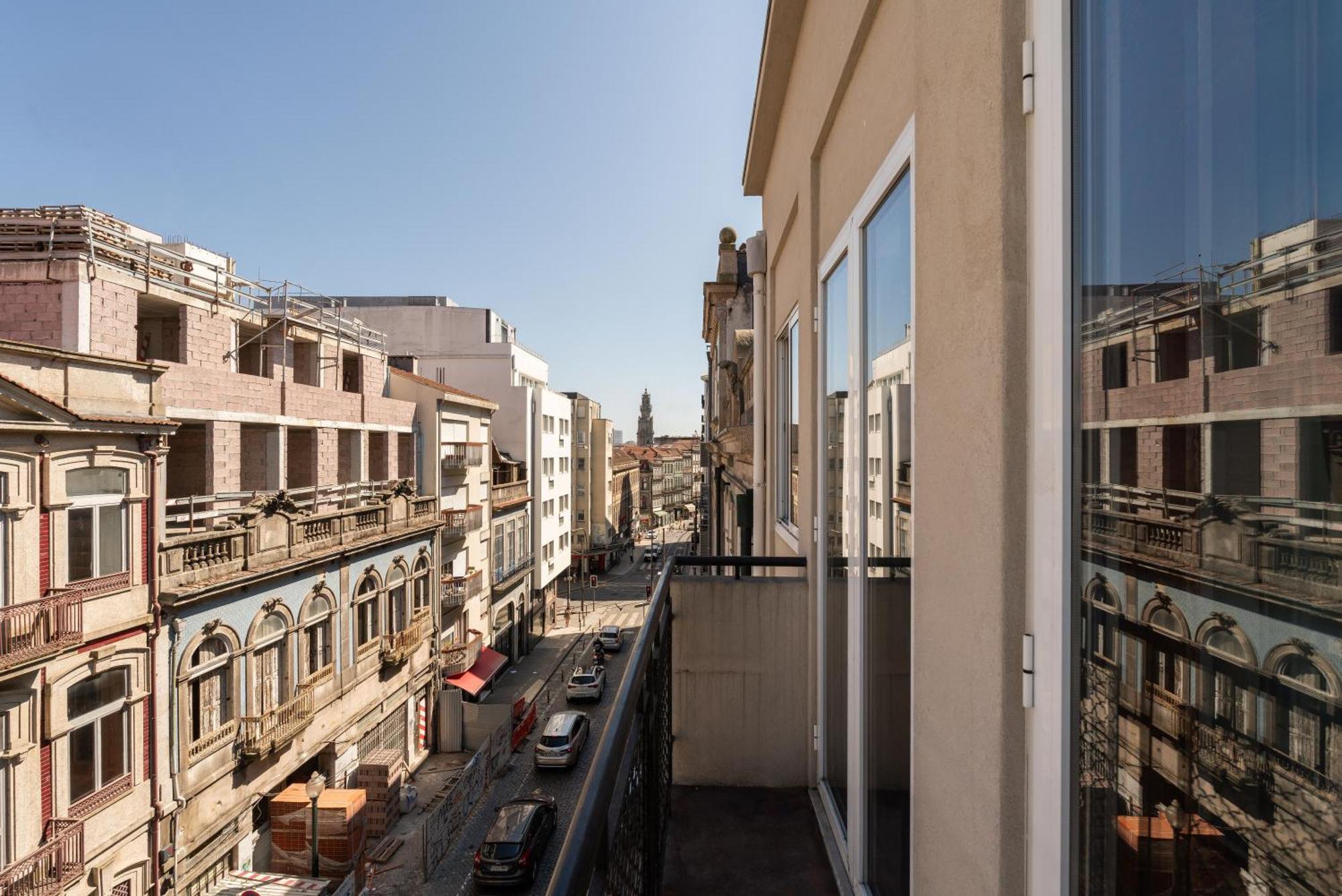 Appartement Host Wise - Colorful Bright Flat With Balcony *