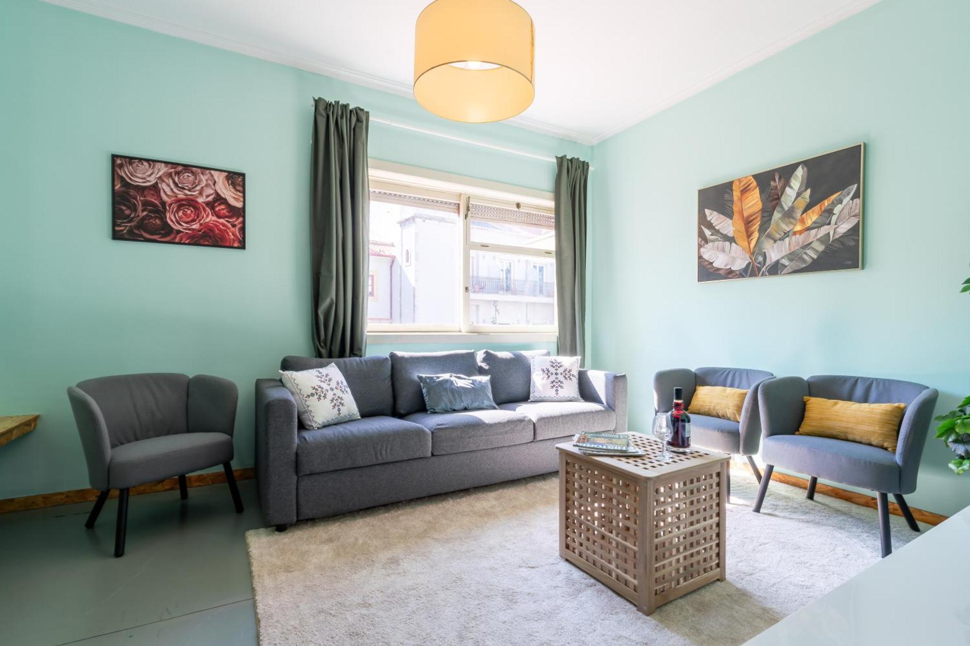 Host Wise - Colorful Bright Flat With Balcony Appartement Oporto