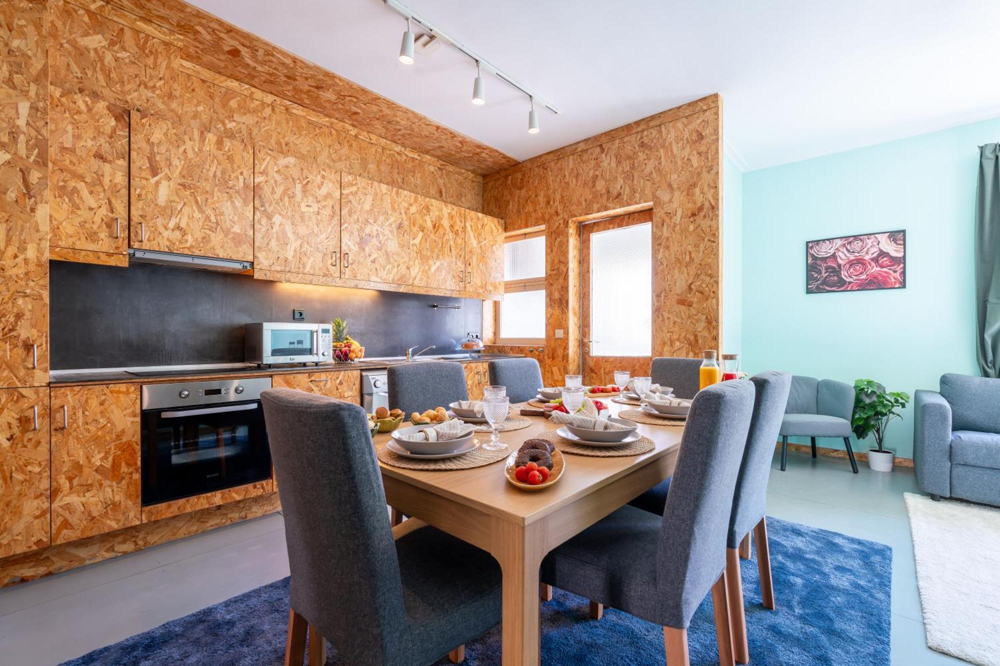 Host Wise - Colorful Bright Flat With Balcony Appartement Oporto